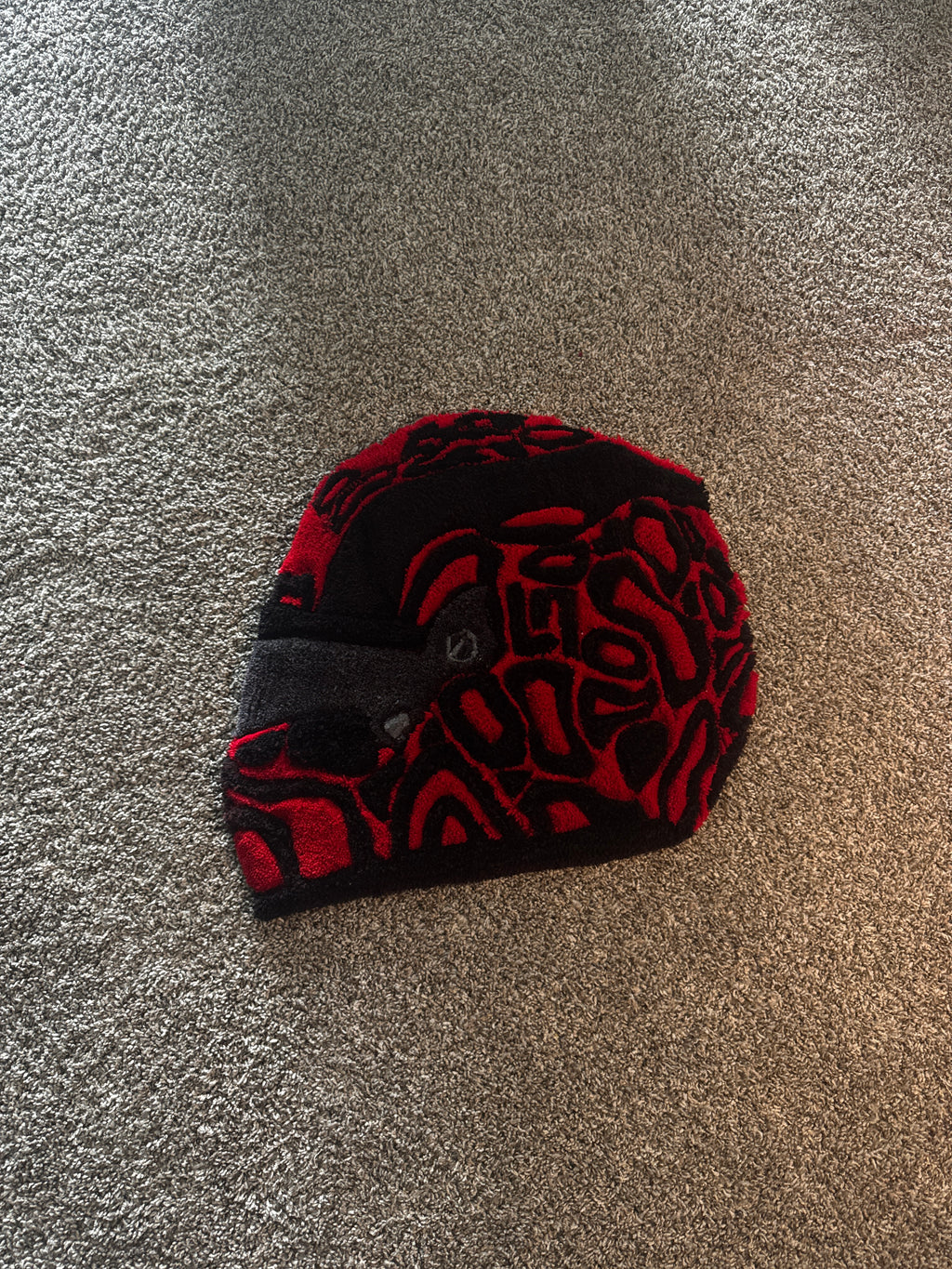 R/B Helmet Rug