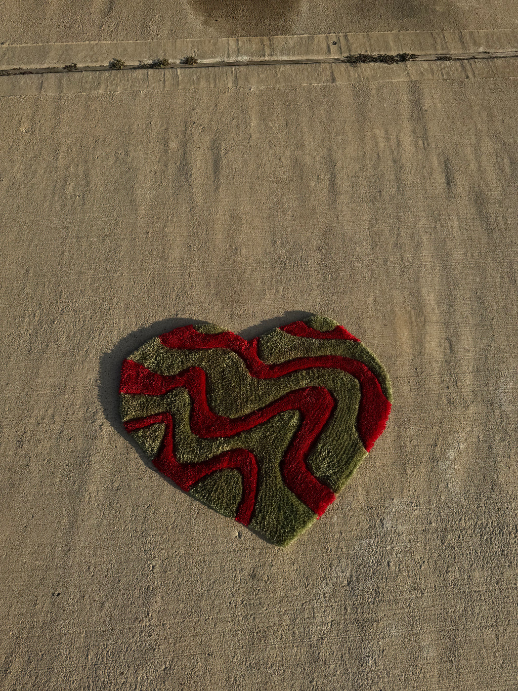 G/R Heart Rug