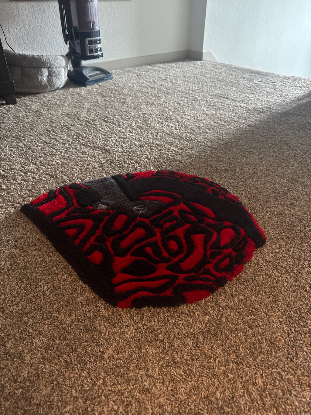 R/B Helmet Rug